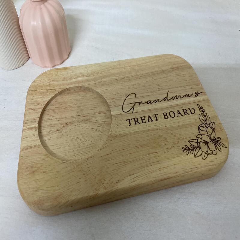 Personalised Engraved Wooden Tea and Biscuit Board / Gift for Birthday Housewarming Mothers Day / Serving Board / Coffee and Cake - Design 1 - Tea & Biscuits