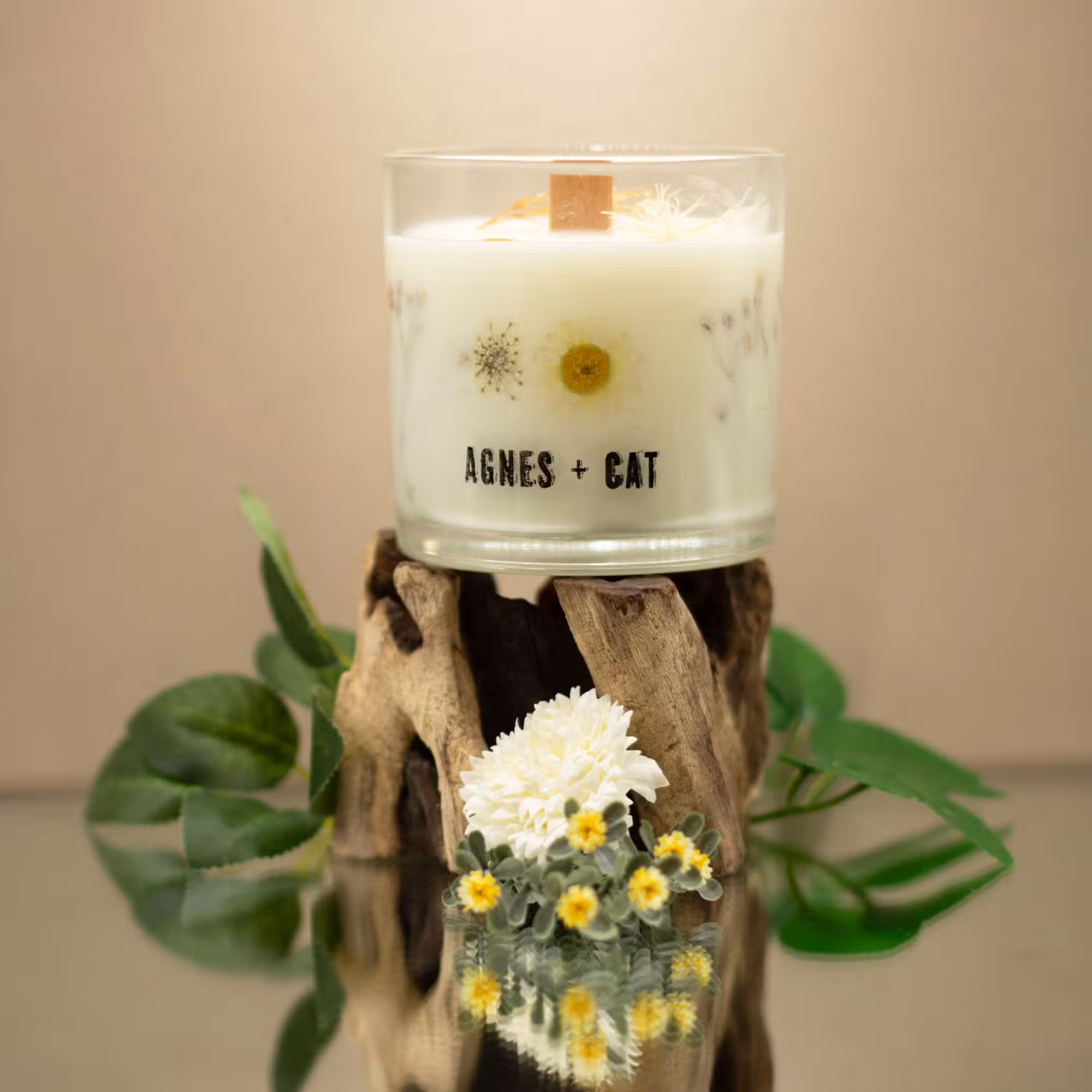 Agnes & Cat Botanical Soy Wax Candle &ndash; Windermere