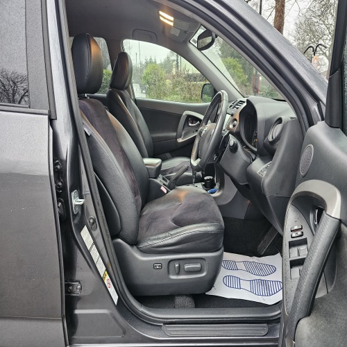 Toyota RAV4 2010 (60)