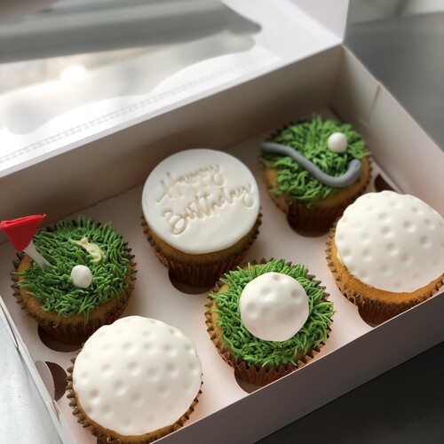 Golf themed cupcakes