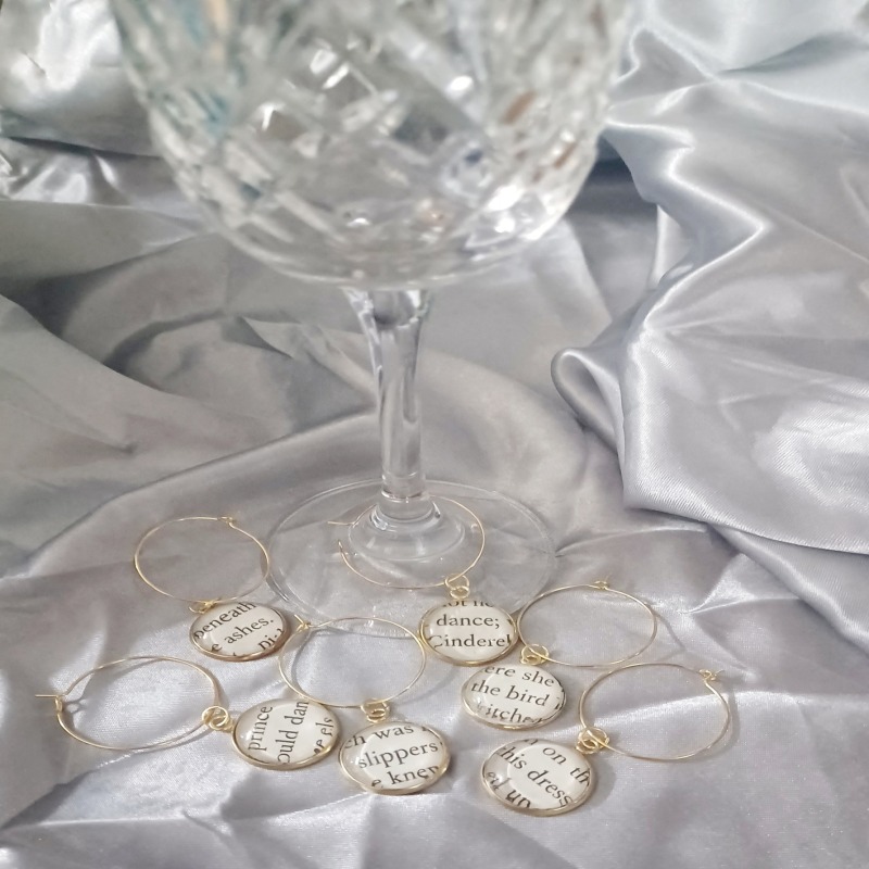 Wine Glass Charms Set of 6 Literature/Books - Gold