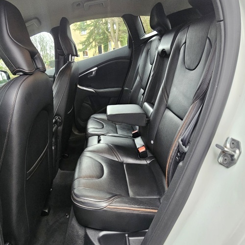 Volvo V40 Cross Country 2015