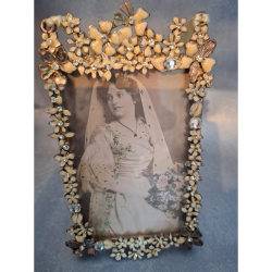 Vintage Flowers/ Retro/ Ornate