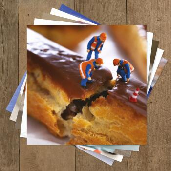 Funny Card Set - Minimiam Adventures in Patisserie - Tiny People Food Photography - Gru&szlig;karten Set UK