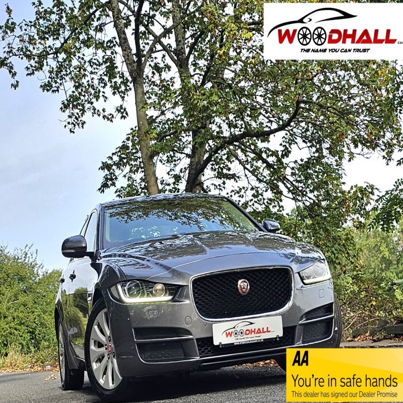 Jaguar XE 2015 (65)