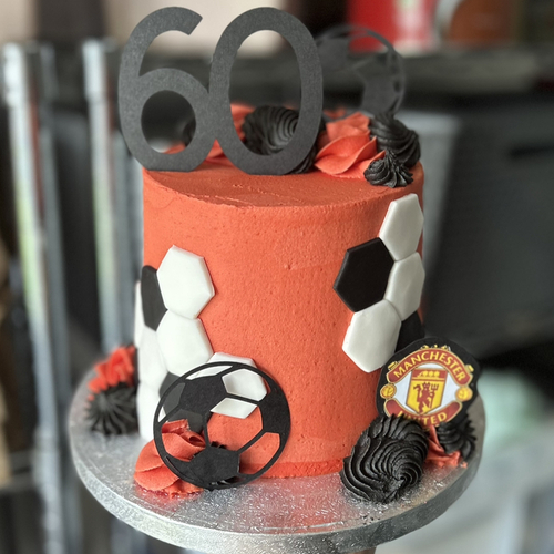*NEW+IMPROVED DESIGN* Football Mad Cake