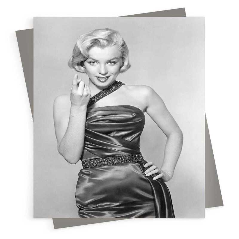 Marilyn Monroe beckoning, vintage photographic black and white card - 12.6 x 17.7cm and blank inside - made in the UK