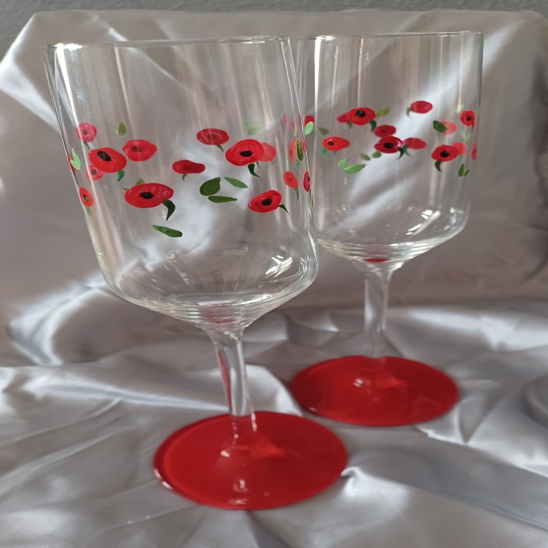 Hand Painted Poppy Champagne / Prosecco Glass