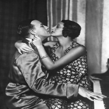 Holy Mackerel Noel Coward retro black and white photographic card featuring a vintage image of the singer songwriter at the piano - 12.6 x 17.7cm and blank inside