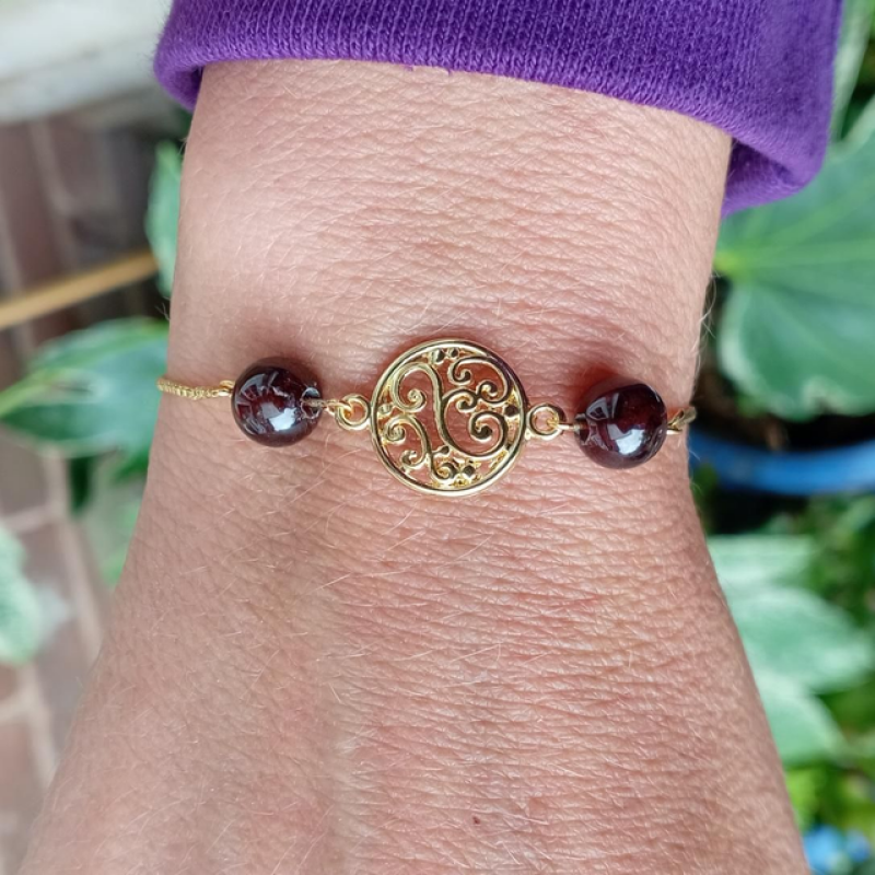 Garnet Bead Gold Bracelet 