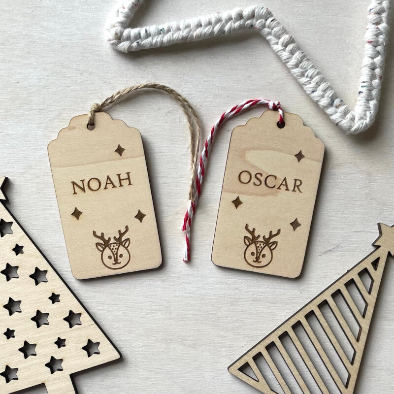 Personalised Christmas Reusable Gift Tags/Christmas Tags/Christmas Labels / Wooden Reusable Labels / Personalised Name Places - Natural Twine