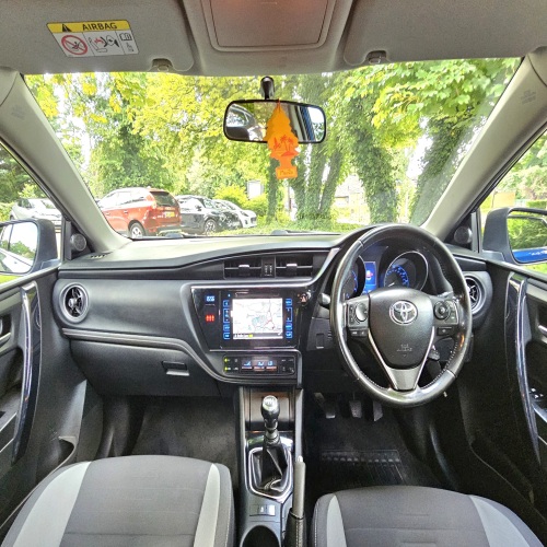 Toyota Auris 1.6 2015 (65)