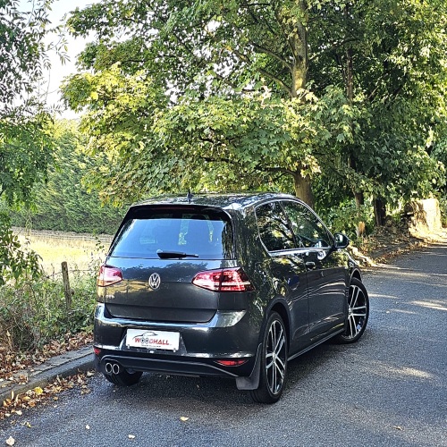 Volkswagen Golf 2015 (65)