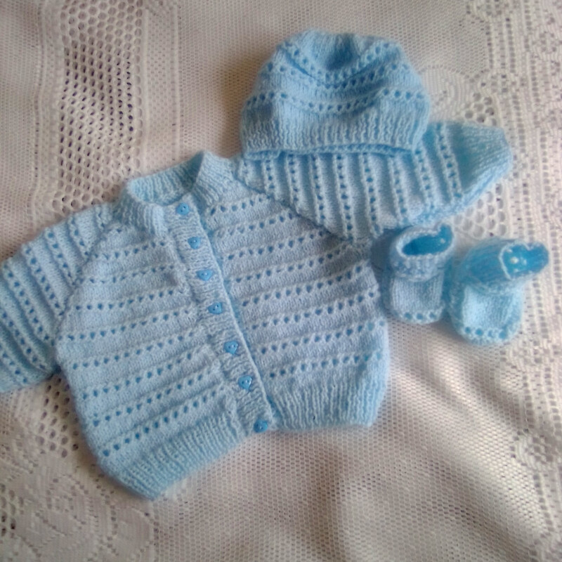 Baby's Textured 3 Piece Cardigan Set, Cardigan Set - Newborn Baby - Chest 14 ins - £15.00