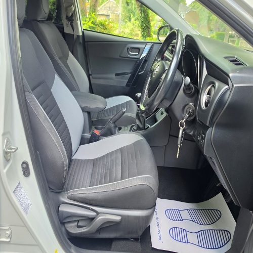 Toyota Auris 2017 (67)