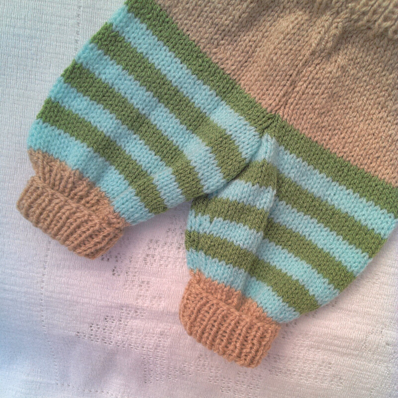 Boys Trousers and Jumper Outfit - 0 - 3 months Chest 16 ins - £17.50