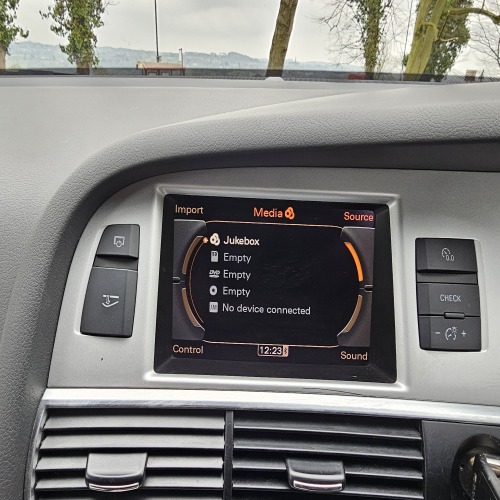 Audi A6 Avant 2010 (60)