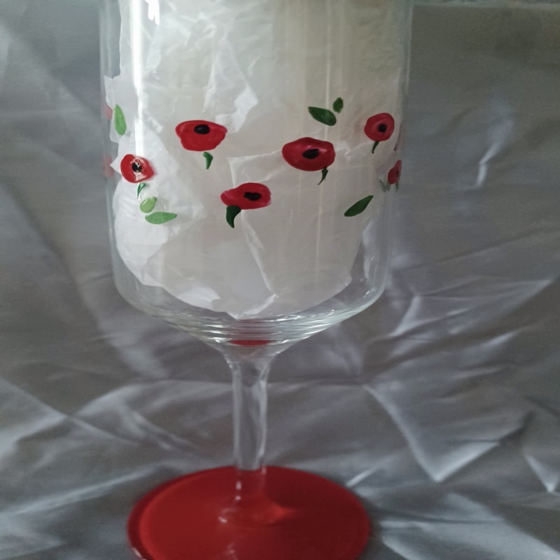 Hand Painted Poppy Champagne / Prosecco Glass