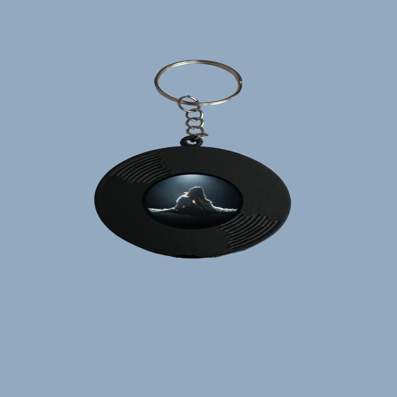 Madison Beer Vinyl 3D Print Keychains / Keyrings - Locket 1