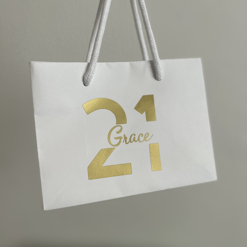 Personalised Gift Bag - Medium White Landscape Bag 200 x 250 x 120