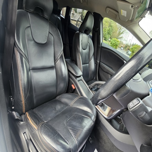 Volvo V40 Cross Country 2013 (63)