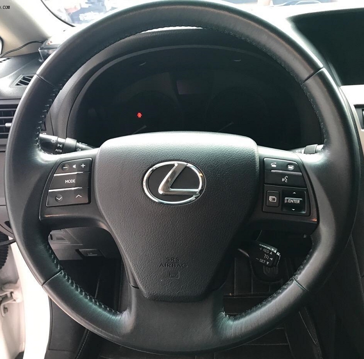 Lexus 12