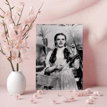 Wizard of Oz- Black and white photographic vintage card - 12.6 x 17.7cm and blank inside, made in the UK