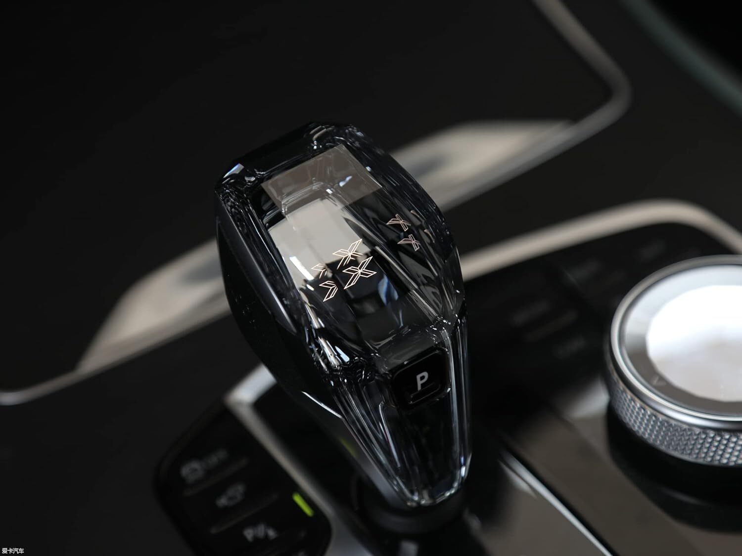 Crystal Gear Shift Knob set of 3 for BMW X5 G05 X5 E70 E71 X3 G20 G21 G28 F10 F30 F20 G01 G08 G02 G30 G29 G22 BMW 1 2 3 4 8 X3 X4 X5 X6 X7 Z4