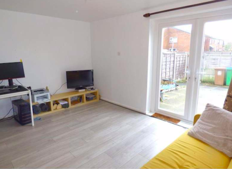 3 bed | End Terrace house | Middleton | M24