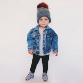 Childs hat with XL faux fur pom-pom