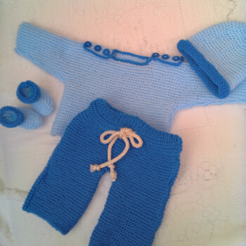 Knitted 4 Piece Outfit for a Baby Boy