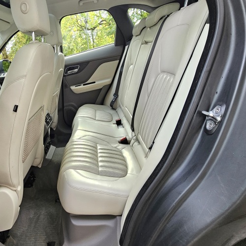Jaguar F-PACE 2016 (66)