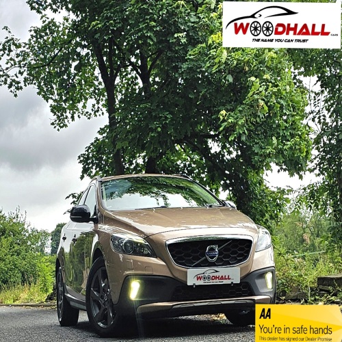 Volvo V40 Cross Country 2015 (65)