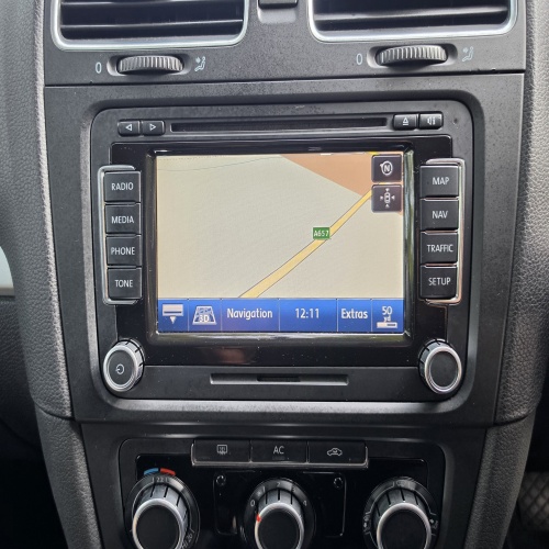 Volkswagen Golf 2011 (60)