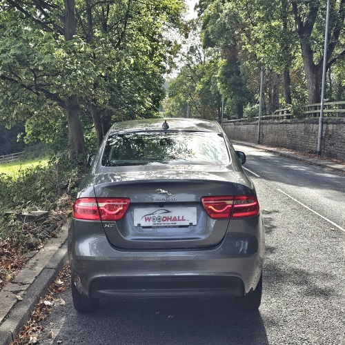 Jaguar XE 2015 (65)