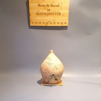 Clock vase Quote " Take Time to Make your Soul Happy"