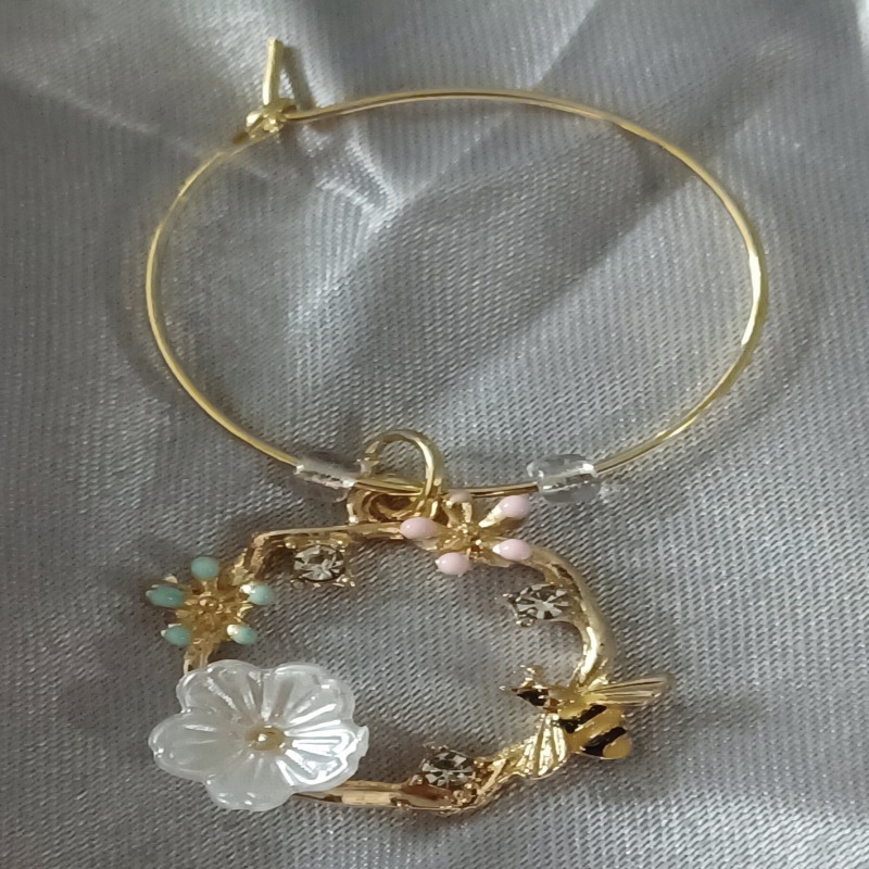 Wine Glass Charm Flower and Bee - Pink