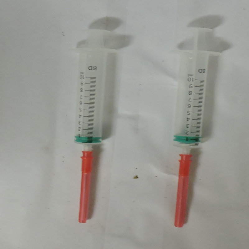 Hands Professional 10ml Syringes and Nozzles Refill Kit -  4 Syringes and 4 Needles