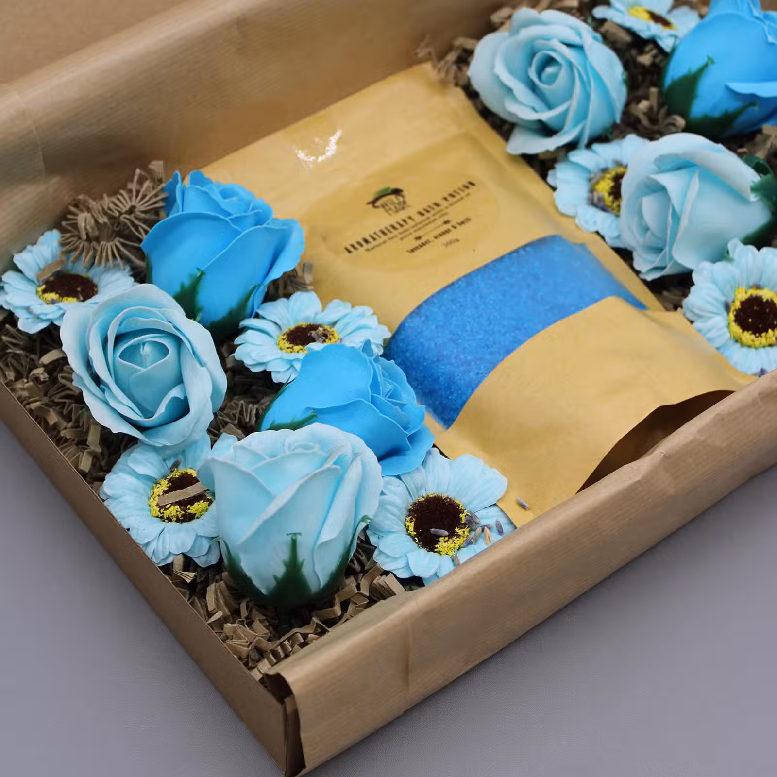 Bath Salt & Soap Flowers Set - Total Unwind