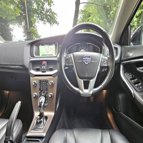 Volvo V40 Cross Country 2015 (65)