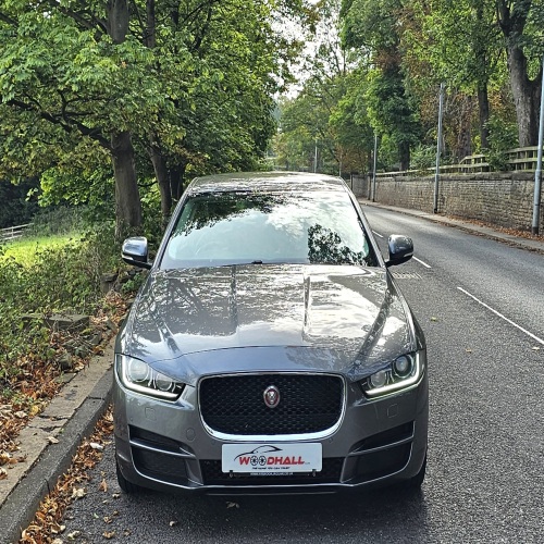Jaguar XE 2015 (65)