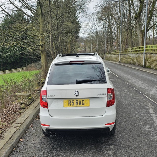 Skoda Superb 2013 (63)