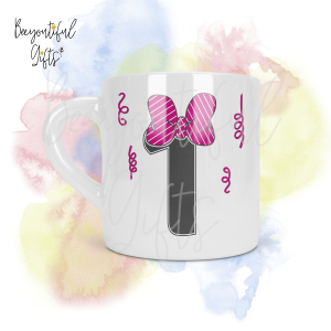 Personalised Bow with Streamers Birthday Number Smug Mug® (6oz)