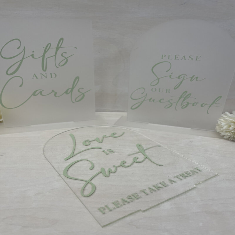 Arched Acrylic Wedding Signs/ Table Decorative Signs / Table Decor / Modern Calligraphy / Table Decorations / Personalised / Rustic Wedding - Guestbook - A5 CLEAR NO STAND