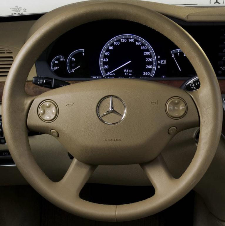 Mercedes-Benz 18
