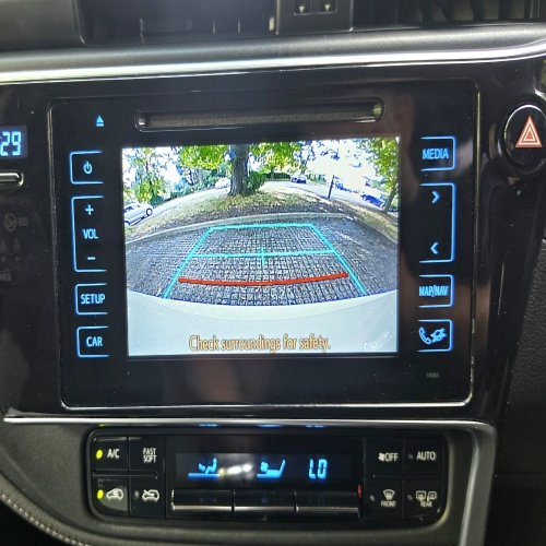 Toyota Auris 2017 (67)