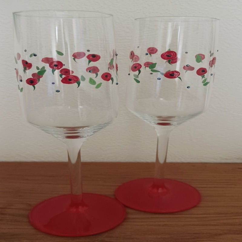 Hand Painted Poppy Champagne / Prosecco Glass