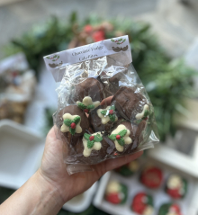 Christmas Chocolate Fudge Cake Pop Bites