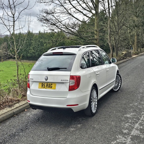 Skoda Superb 2013 (63)