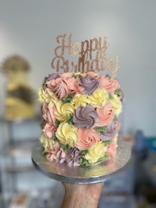 Classic Buttercream Flower  Cake